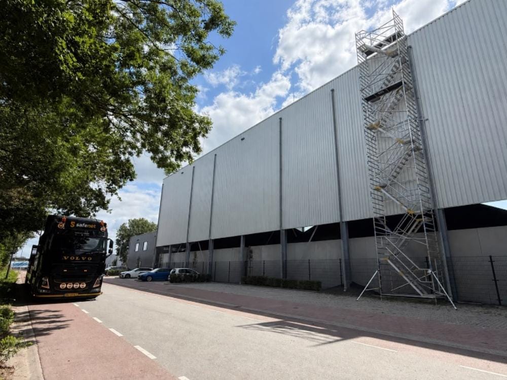 Trappentoren voor Tenten Solar Zonnepanelen B.V. in Nijkerk